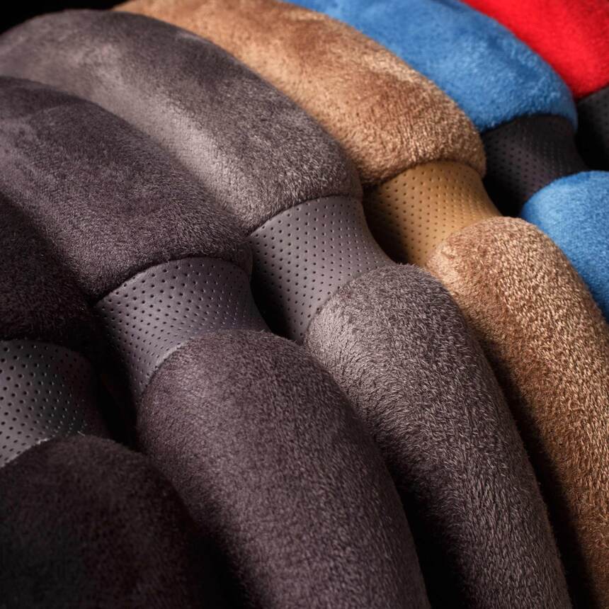 Спонжевая оплётка на руль Car Performance, алькантара/экокожа CP-5016 BK (M)