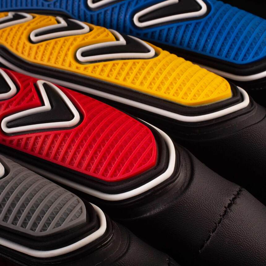 Кожаная оплётка на руль Car Performance с 3D вставками CP-2051 BK/GY (M)